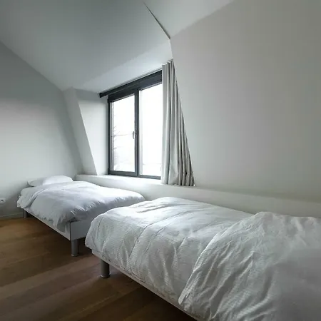 Sky & 2 - Free Parking - Free Bikes - Evcharging Holiday home Bruges